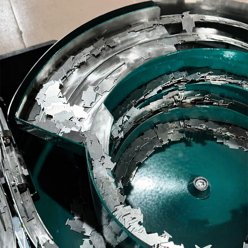 Multi-Track Vibratory Bowl Feeder